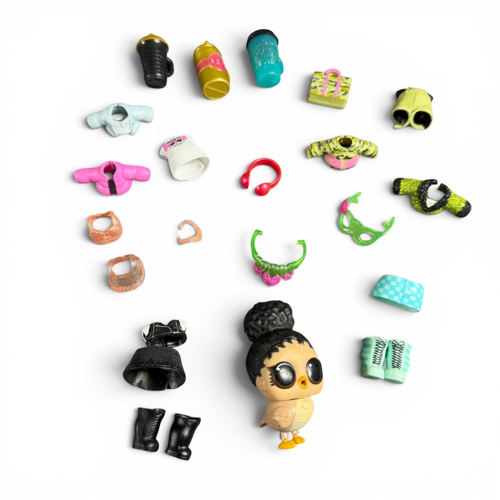 LOL Surprise Pet Owl Hootie Cutie with Large Accessory Lot